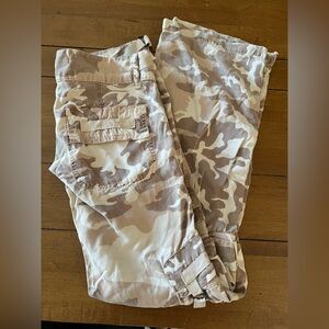 Guess Jeans Camo Cargo Soft Low Rise Khaki brown pants 24